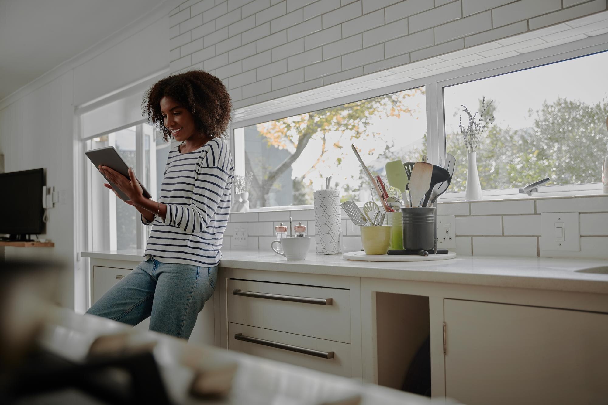 How to Install a PlasmaMade E-Filter: Step-by-Step to Cleaner Kitchen Air